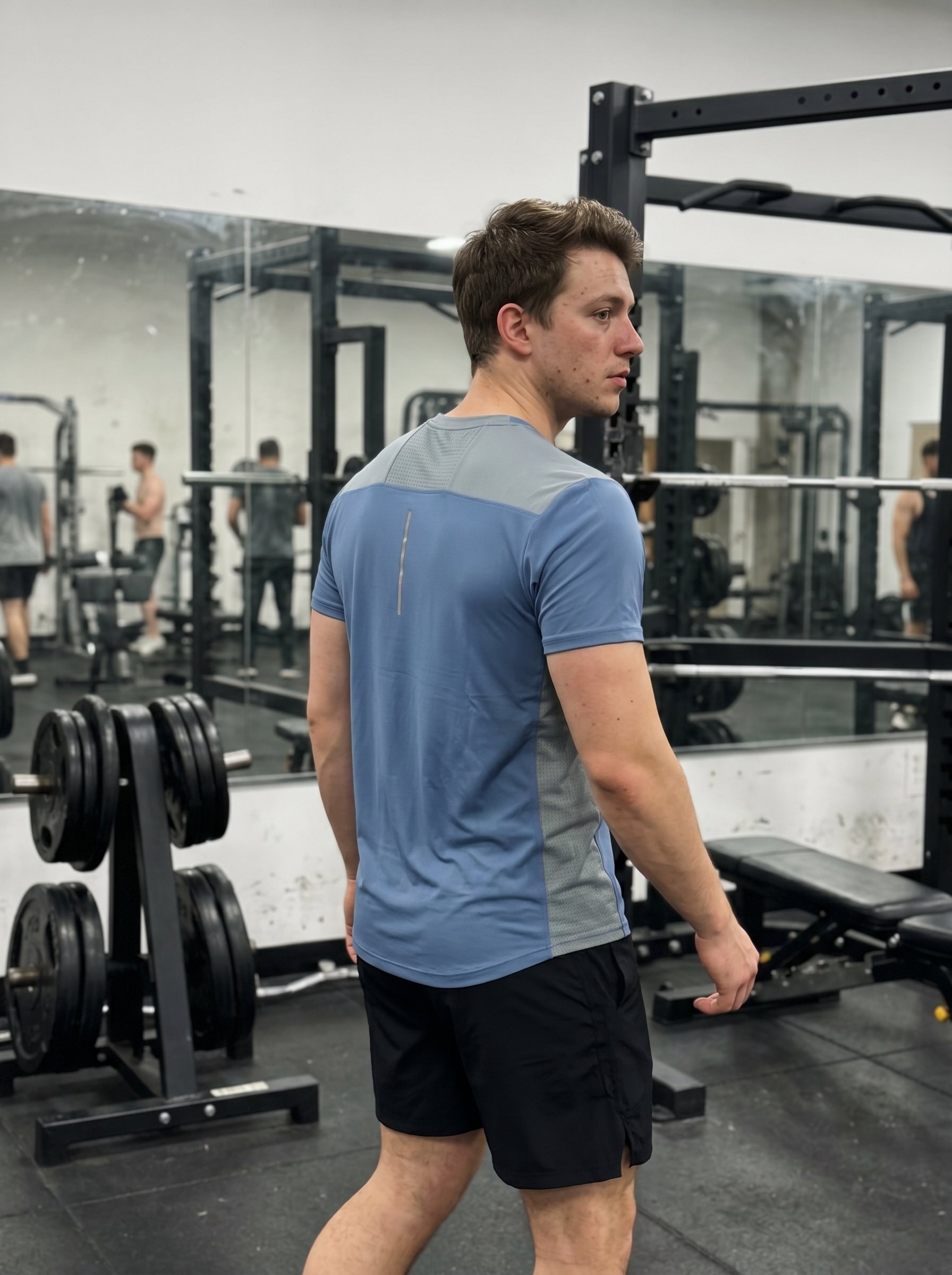 Men’s Short Sleeve Tailored Fit T-Shirt - Ultimate Comfort and Versatility